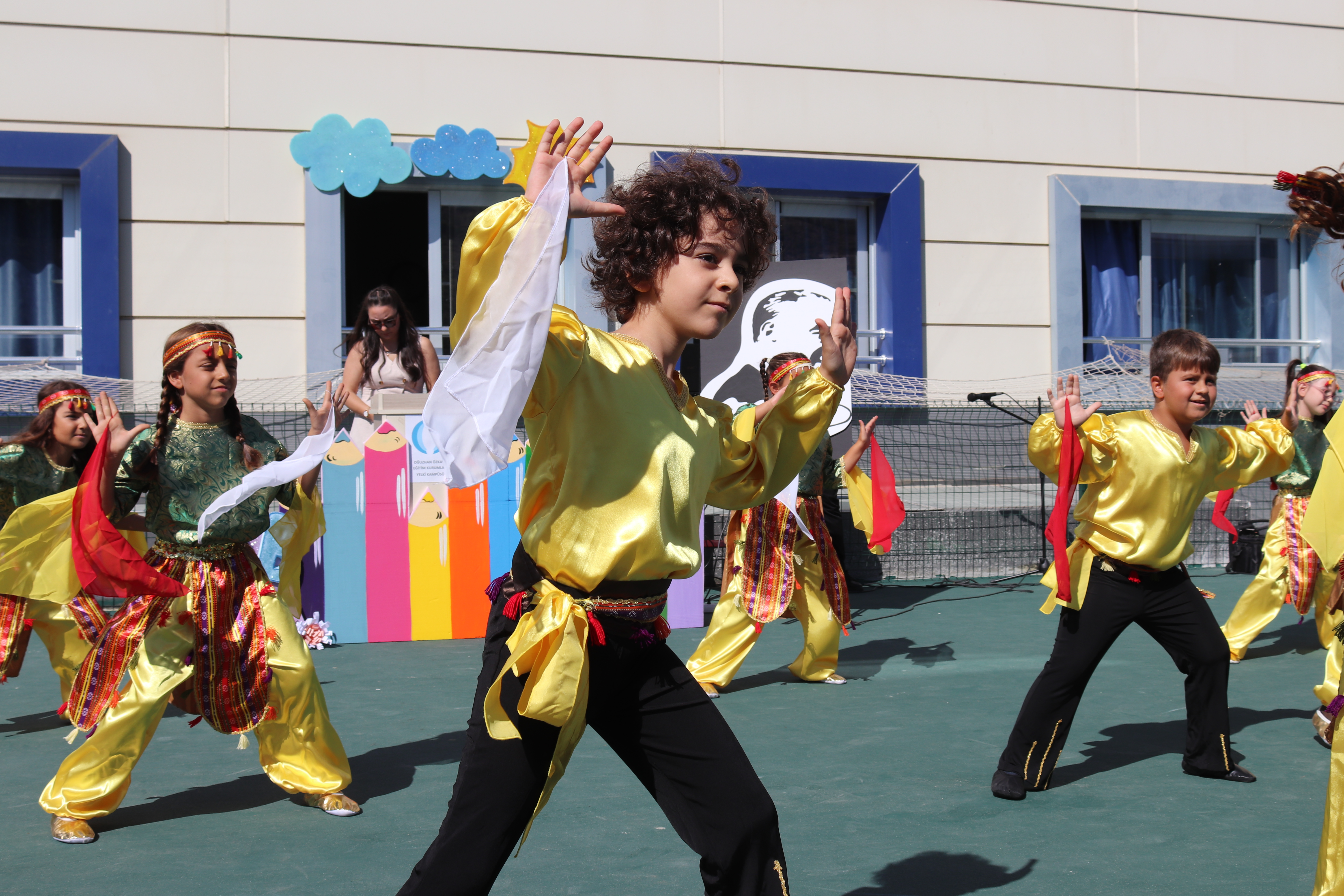 Halk Oyunları ve Dünya Dansları